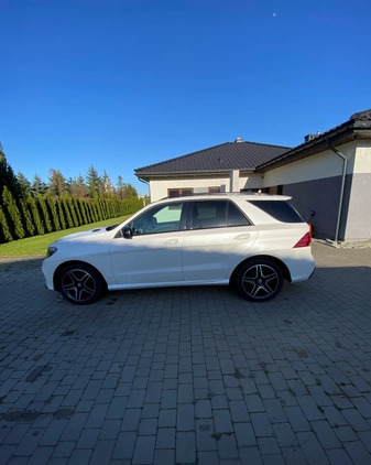 Mercedes-Benz GLE cena 195300 przebieg: 124800, rok produkcji 2016 z Warszawa małe 407